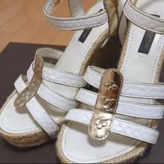 LOUIS VUITTON ウェッジソール サンダルのサムネイル