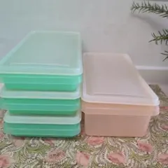 Tupperware 食品保存容器 4個 パステルカラー　長方形　浅型3　深型1のサムネイル