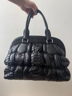 美品】ブラッチャリーニ エナメル ハンドバッグ 黒 自立 - メルカリ