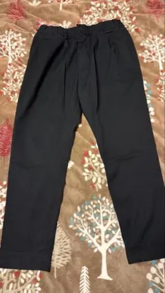 GREEN LABEL RELAXING 黒スラックス