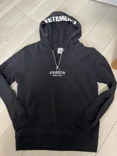 2025年最新】VETEMENTS メンズ パーカーの人気アイテム - メルカリ
