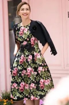 【新品タグ付き】エムズグレイシー 薔薇 ローズ柄 ワンピース 40 2025年最新】エムズグレイシー ワンピース 薔薇の人気アイテム