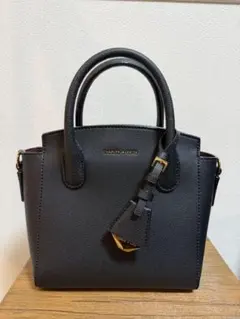 Charles & Keith ブラック ハンドバッグ
