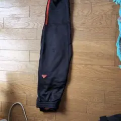 adidas キッズ ロングパンツ 140cm 黒 オレンジのサムネイル
