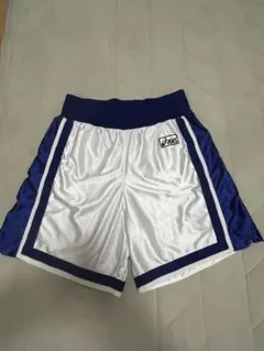 Item thumbnail for item b6f12e2a-e134-4755-9218-d087c6c8b2cb