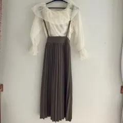 オフショルダー・プリーツスカートセットアップ