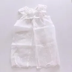 ホワイト ベビードレス レース装飾付き