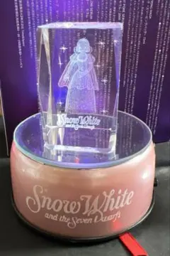 【ディズニーアリエル×白雪姫】LEDガラス細工360度自動回転(新品電池付き)のサムネイル
