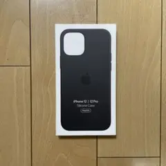新品未使用アップル純正　iphone 12/12pro シリコンケース　ブラック