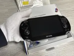 ひ*ろ様 Sony PS Vita Wi-Fi 本体 極美品