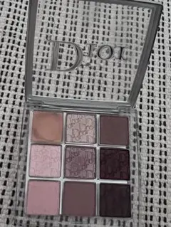 Dior バックステージアイシャドウ002