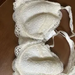 レースデザイン B75 ブラジャー