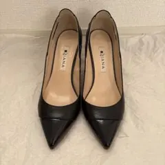 Diana ブラック ポインテッドトゥ ハイヒール