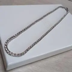 テニスチェーンネックレス