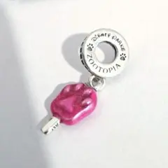 Item thumbnail for item f2ba4d30-10be-4c77-ac48-f077c507c822