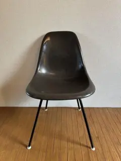 2026年最新】Herman Miller ダイニングチェアの人気アイテム - メルカリ