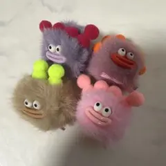 モンスター ヘアクリップ 4個セット