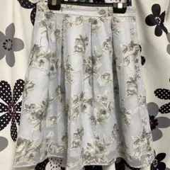 ミッシュマッシュ 膝丈スカート 水色 花柄