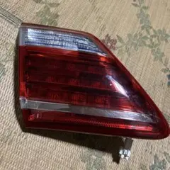 B10トヨタ純正 アルファード バックパネルガーニッシュ左81591-58320