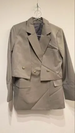 ヤヌーク　ジャケット&ベスト