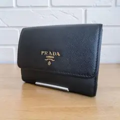 ＰＲＡＤＡ　プラダ　サフィアーノ　三つ折り財布 　ゴールドロゴのサムネイル