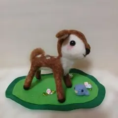 ハンドメイド 羊毛フェルト 小鹿とうさぎ 3点セット品 - メルカリ