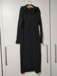 UNIQLO ブラック　黒 ハーフジップニットロングワンピース 　美品　匿名配送
