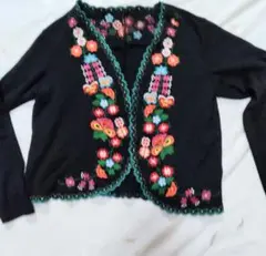 【美品】TOKUKO 1er VOL　刺繍トップスボレロ　ベストのサムネイル