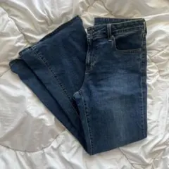 gu フレアパンツ