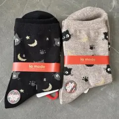 【新品未使用】猫柄　靴下【2足セット】ブラック　ベージュ