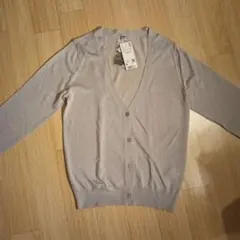 UNIQLO ライトグレー Vネックカーディガン Mシースルー