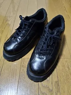 hare スニーカー