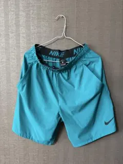 Nike Dri-FIT ターコイズ ショートパンツ M