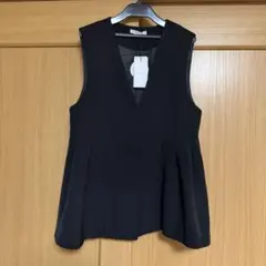 新品タグ付OPAQUE.CLIP上品フレアベスト　黒M