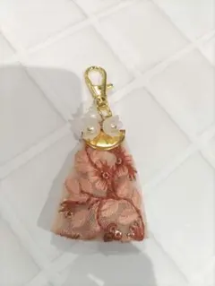 刺繍リボン キーホルダー⑥ キーリング ハンドメイド ピンク系
