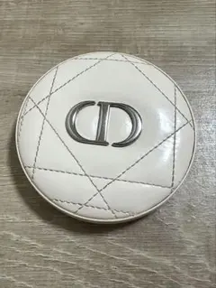 Dior ディオールスキン フォーエヴァー ルミナイザー 06のサムネイル