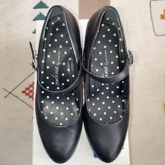 洋服の青山　ストラップ付きパンプス　ハイヒール