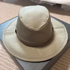A WANDERING TAILOR バケットハット ベージュ