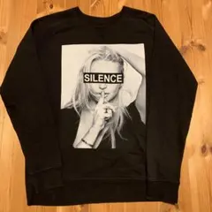 ノーコメントパリ　SILENCE プリント 黒 トレーナー　フランス製サイズXL