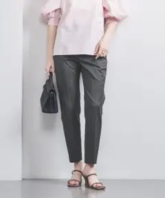 ユナイテッドアローズ シャイニースリムパンツのサムネイル