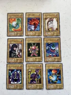 ス*ー様 遊戯王カード初期カード約600枚まとめ売り 昔 遊戯王カード まとめ売り 大量 キラ 昔 引退処分品 初期 遊戯王