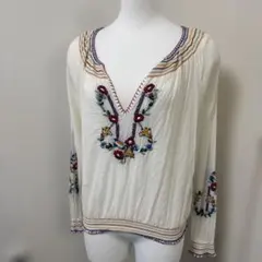 ❼アイボリー刺繍入り長袖チュニック