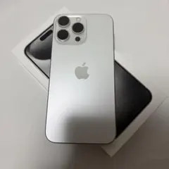 【美品】iPhone 15 Pro Max 256GB SIMフリー