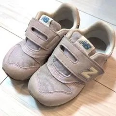 ニューバランス　15.5センチ　パープル