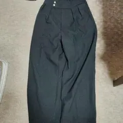 締切間近！ ブラック プリーツ スラックス