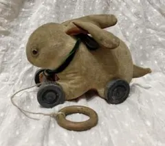 アンティーク　車輪付き　うさぎ　ウサギ　ぬいぐるみ　人形　戦前　車輪　兎 アンティーク 車輪付き うさぎ ウサギ ぬいぐるみ 人形 戦前 車輪 兎
