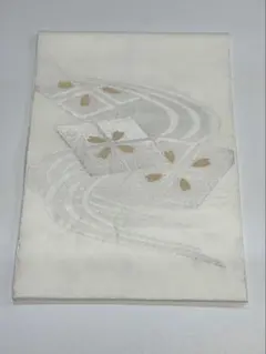 袋帯 幾何学模様 金色刺繍　シワあり