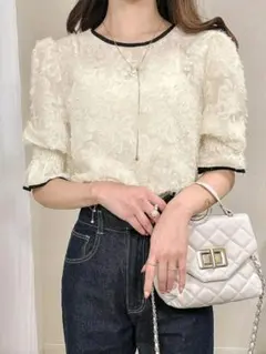 FRIFUL アイボリー パフスリーブブラウス