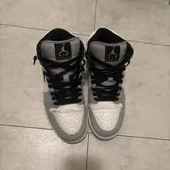 Nike Air Jordan 1 Mid グレー ホワイト