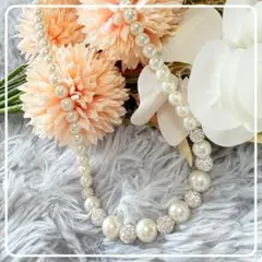 Item thumbnail for item e381e37f-90ac-4c37-8dfa-423b4c5ce735